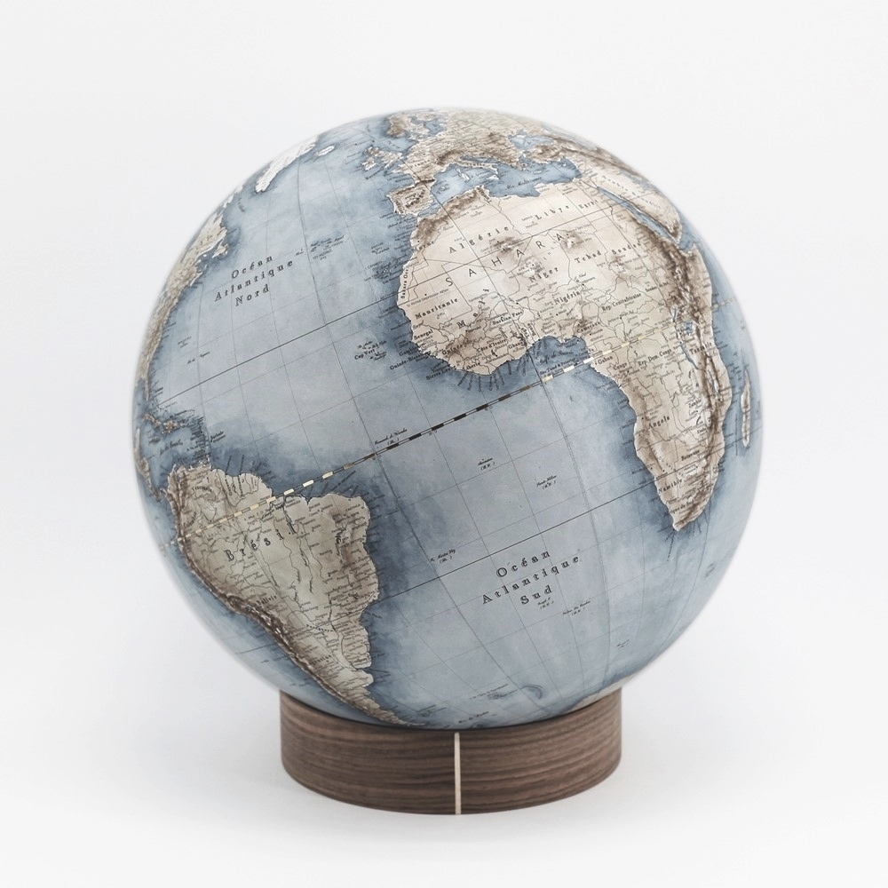 Petroleum | Globe 36cm