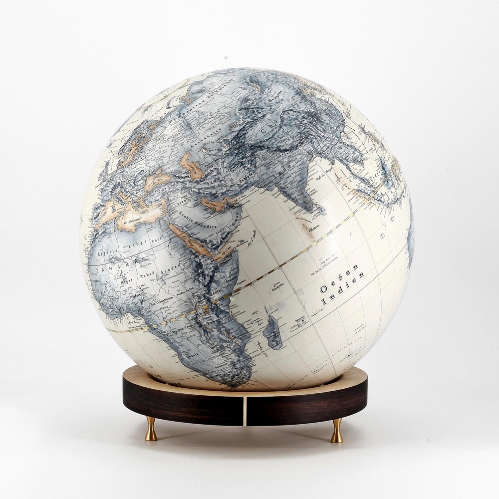 Petroleum | Globe 36cm