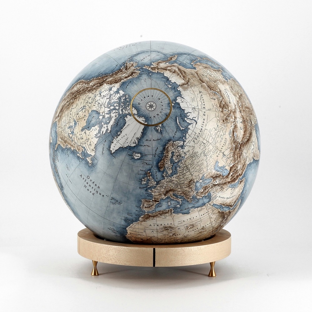 Petroleum | Globe 36cm